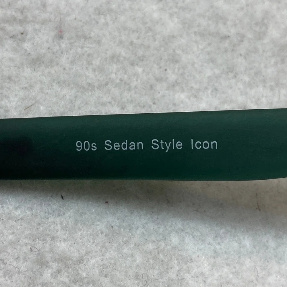 Goodr Sedan 90s Style Icon Sunglasses Unisex OS Green Polarized Matte